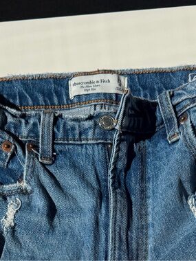 *BUNDLE* 2 Abercrombie & Fitch Light The Mom Short high rise